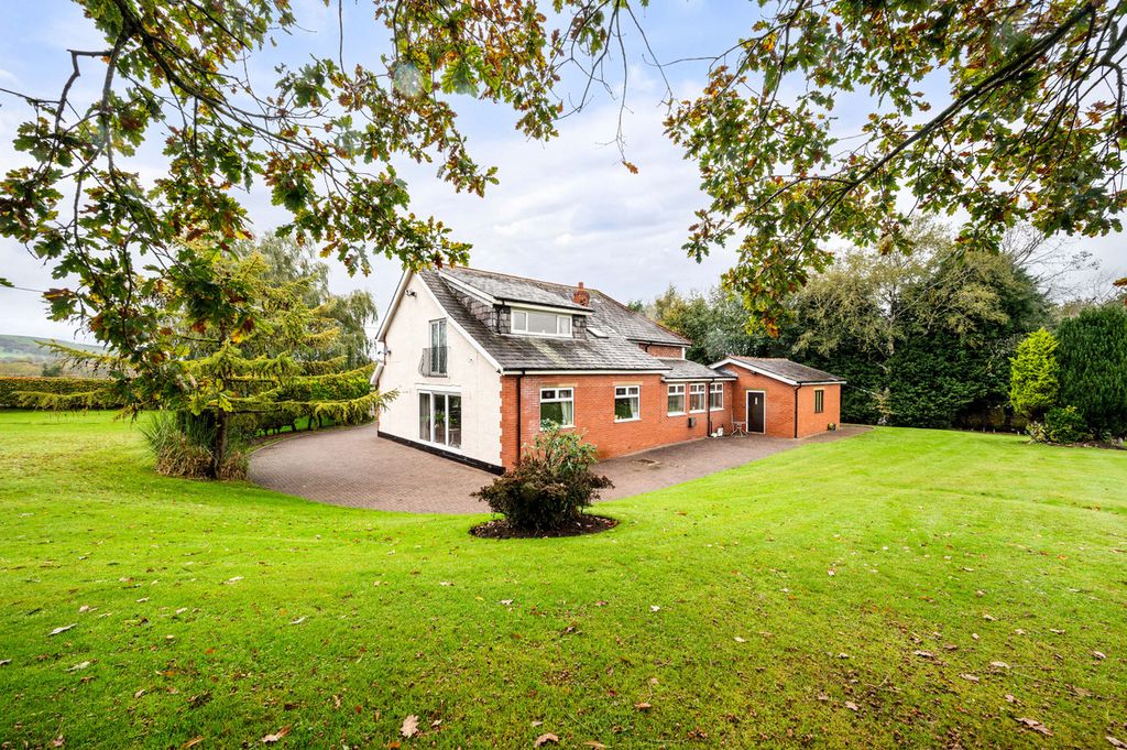 Property photo 3 of 50