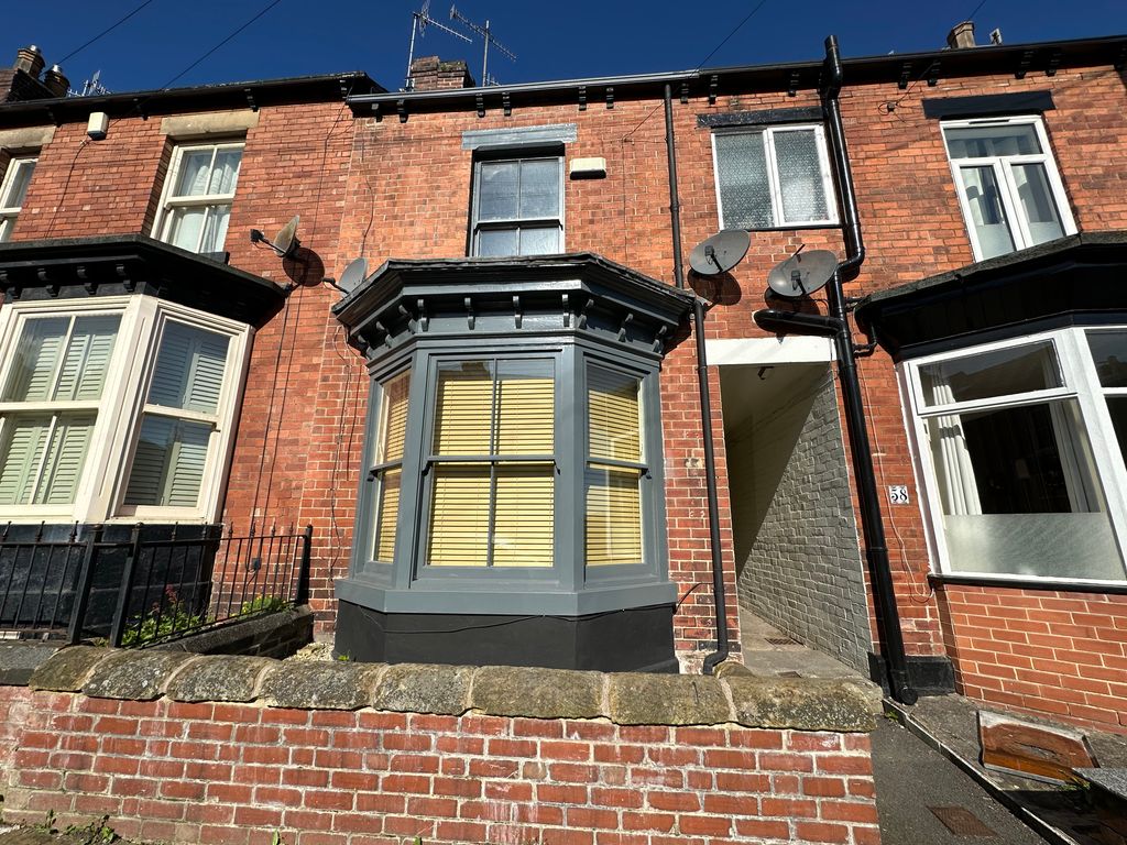 Property photo 1 of 17