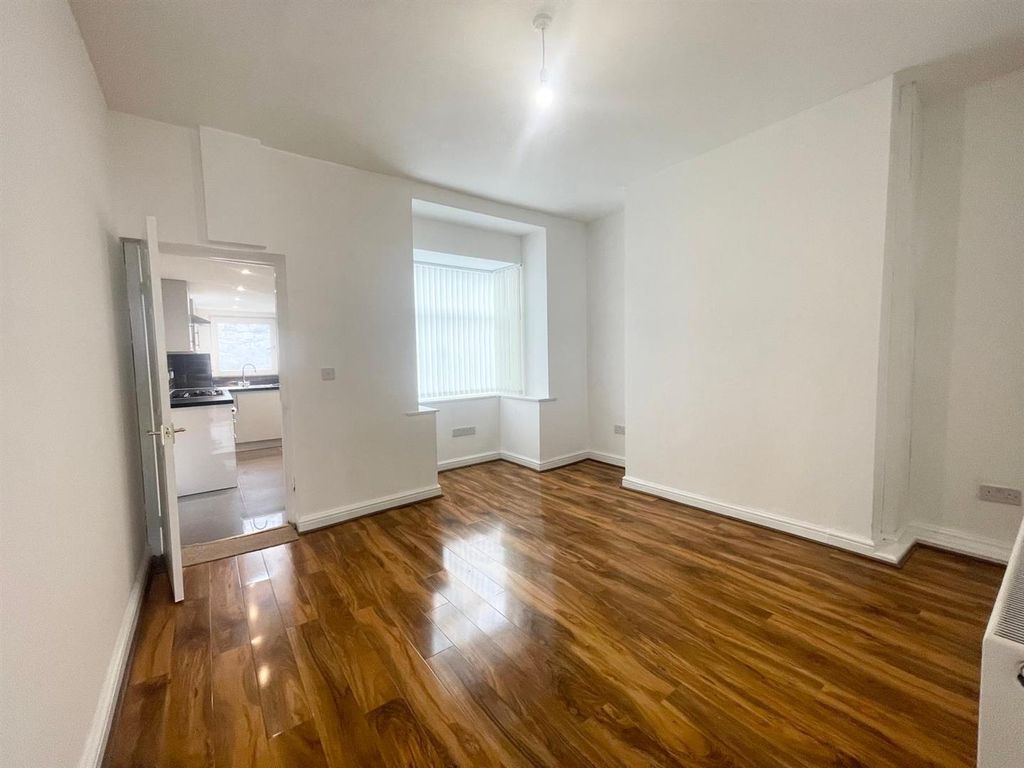 Property photo 3 of 10 Reception Room 2