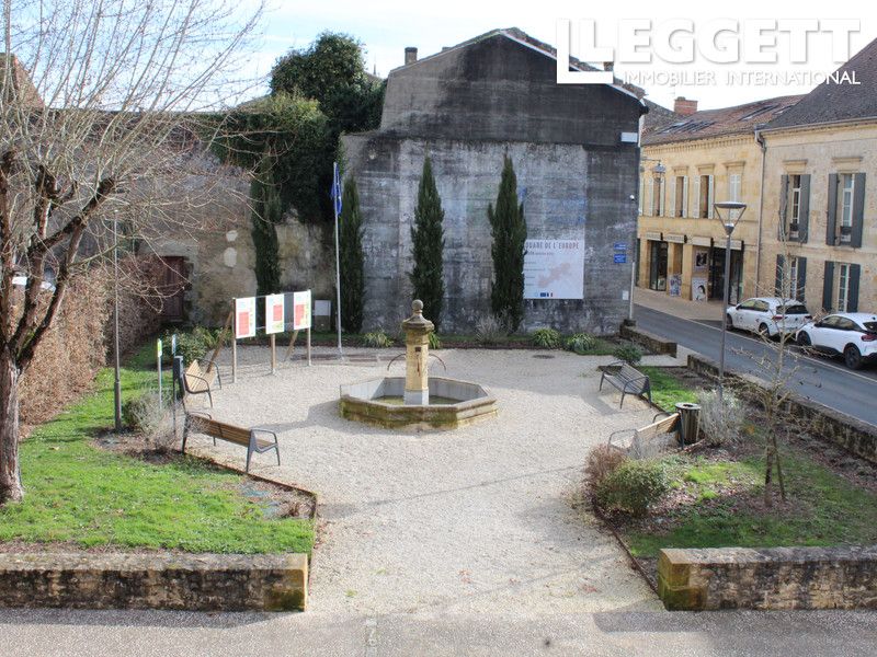 Property photo 1 of 10