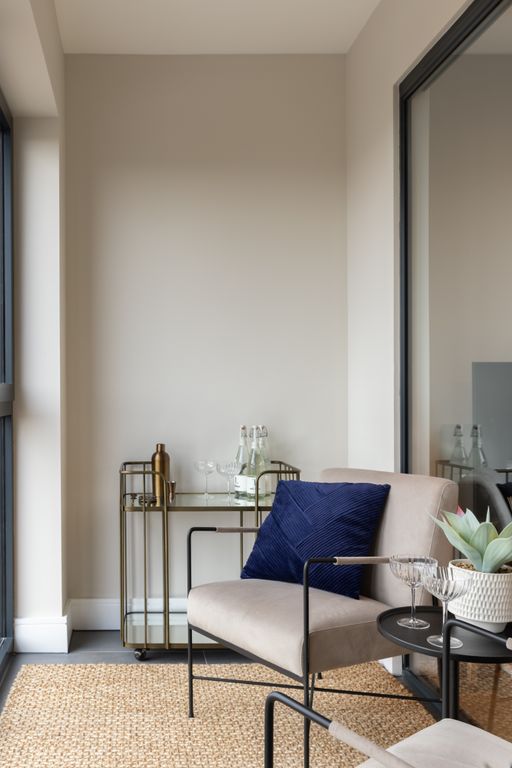 Property photo 3 of 5 Bedroom