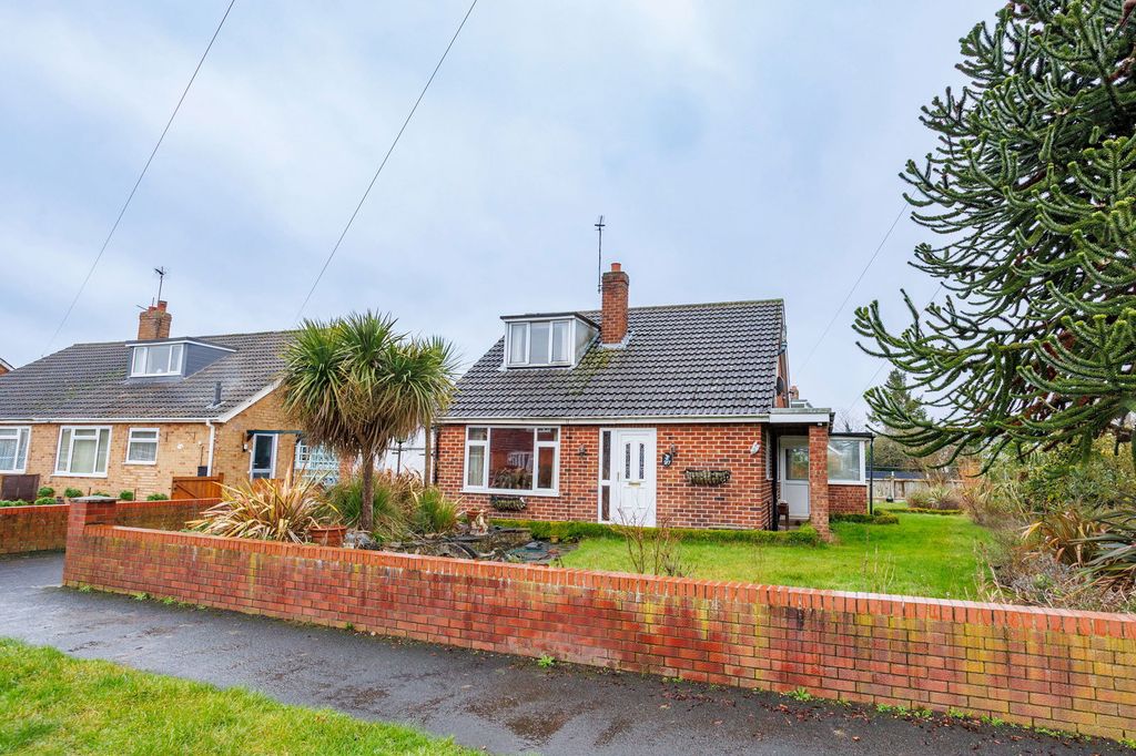 Property photo 2 of 19