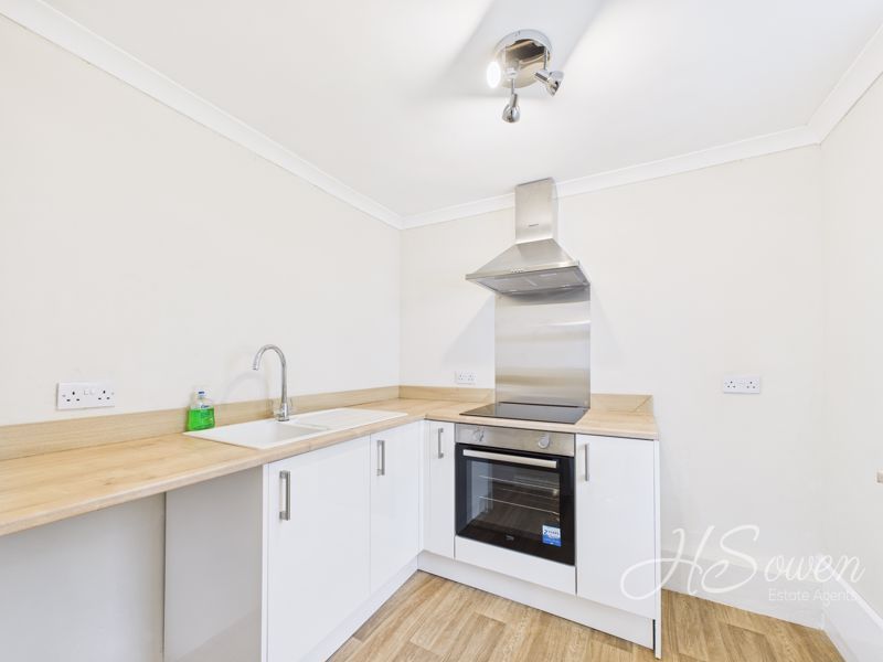 Property photo 2 of 9 Photo 1