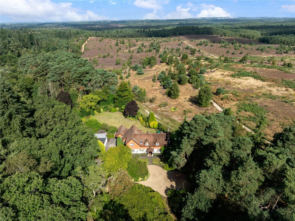 Property photo 2 of 18 Arial