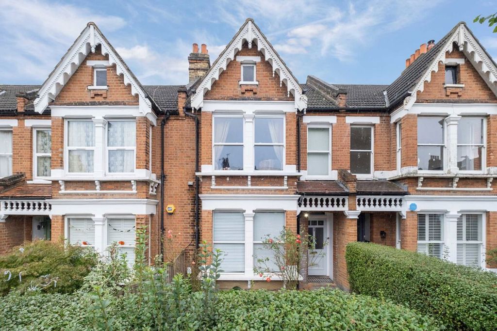 Property photo 1 of 4