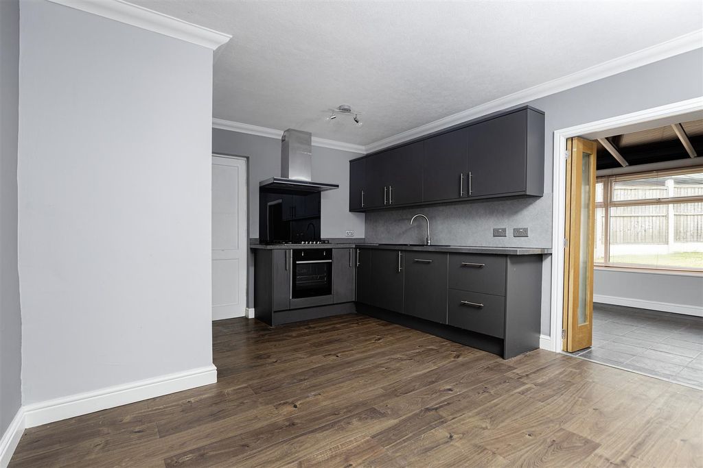 Property photo 2 of 29 Dining Kitchen