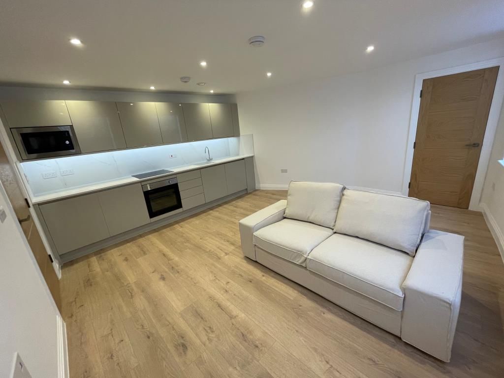 Property photo 2 of 9 Open Plan