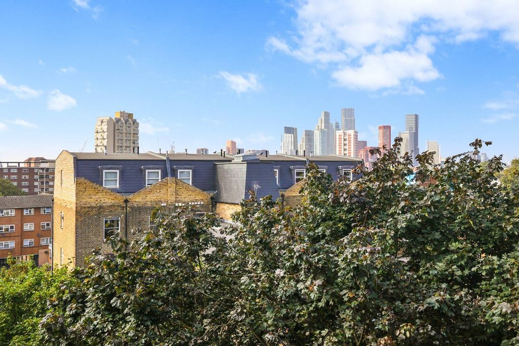 Property photo 3 of 22