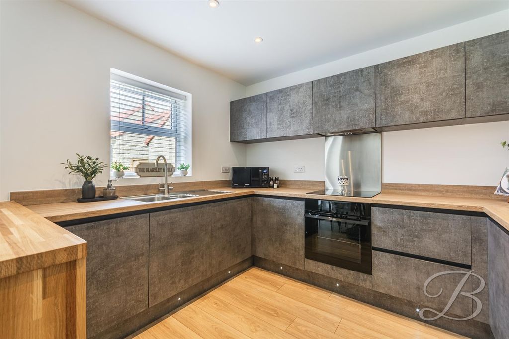 Property photo 2 of 23 Ccltd7.Jpg