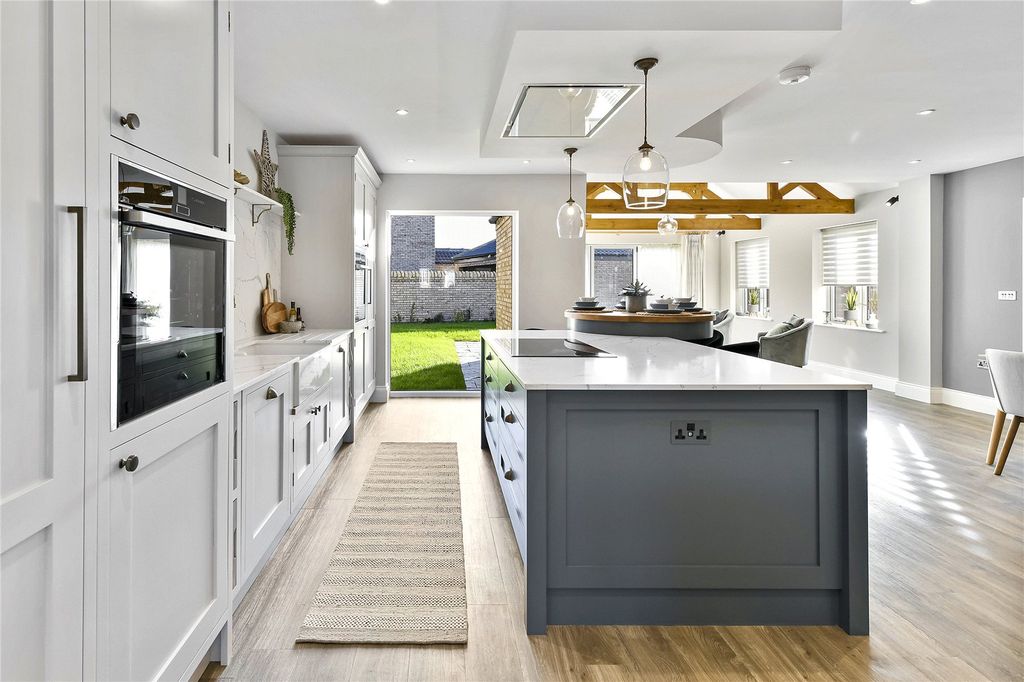 Property photo 3 of 16 Kitchen Example