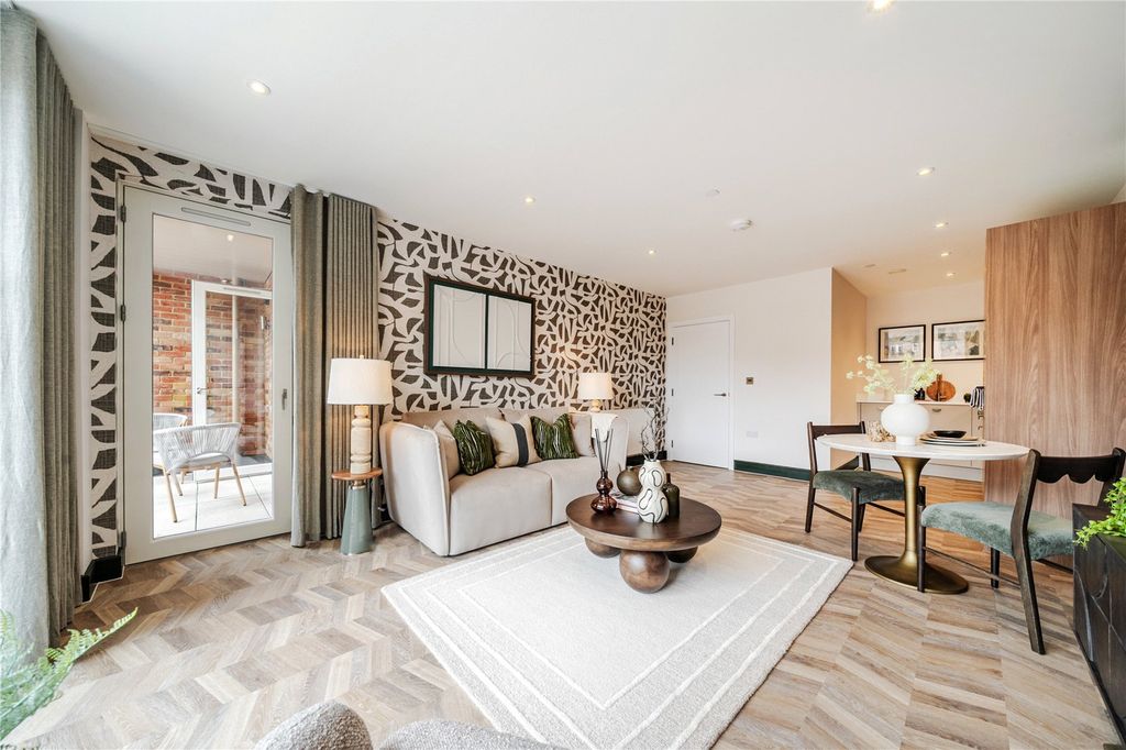 Property photo 1 of 8 Show Home Living