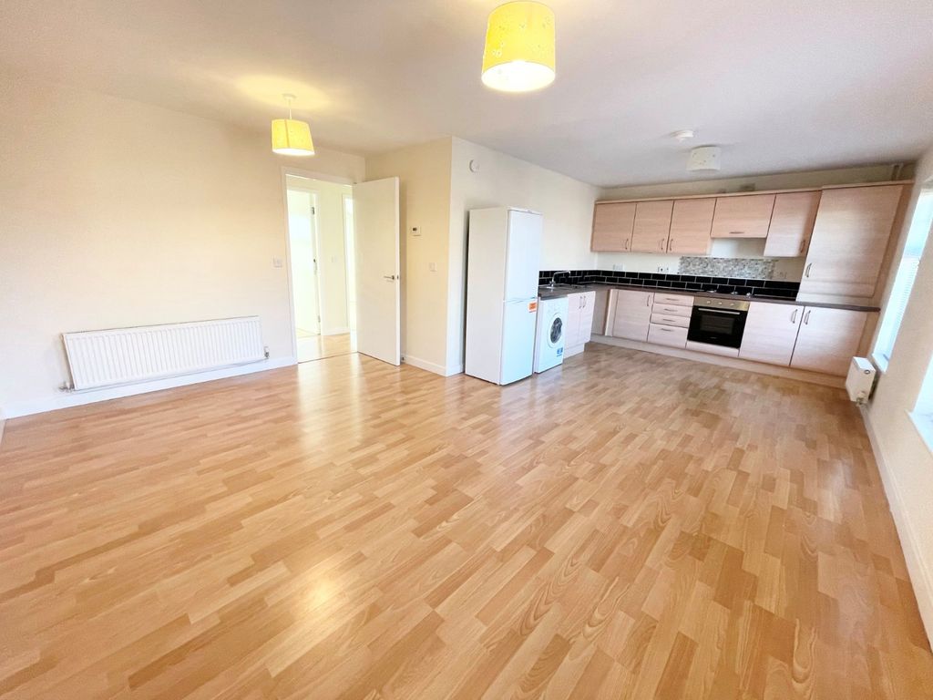 Property photo 2 of 10 Picture No. 18