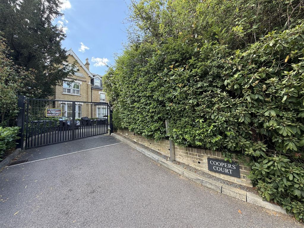Property photo 2 of 16 Img_4997R9Kvc8.Jpg