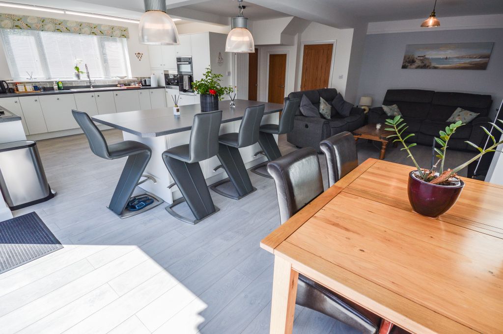 Property photo 2 of 33 Kitchen-Diner-Lounge
