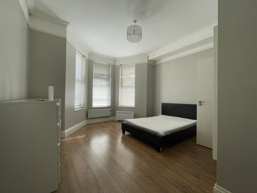 Property photo 1 of 5 Photo 3