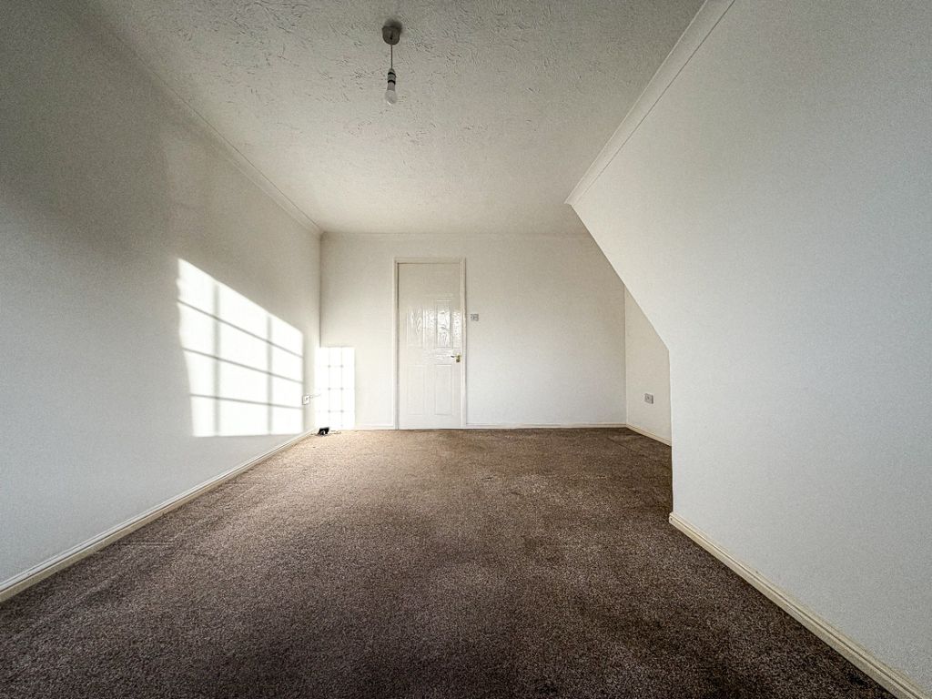 Property photo 3 of 10 4792093