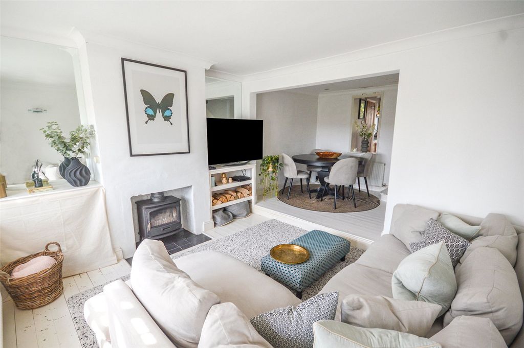 Property photo 2 of 12 Picture No. 04