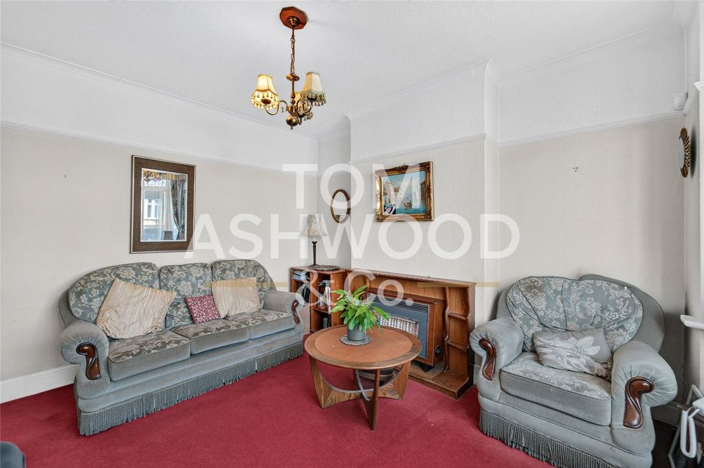 Property photo 2 of 20 Picture No. 18
