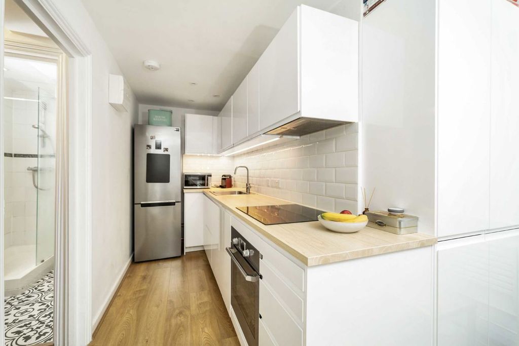 Property photo 2 of 3