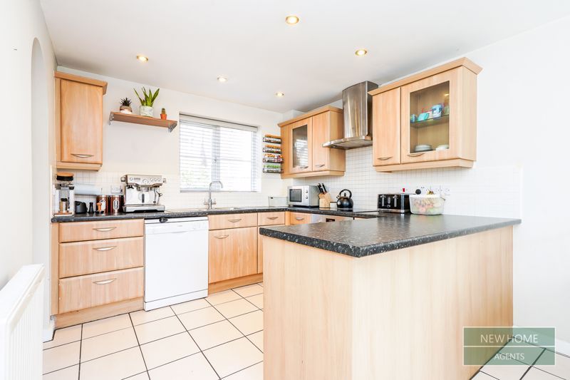 Property photo 2 of 22 Photo 11