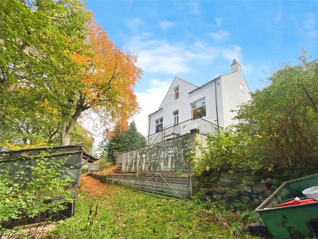 Property photo 1 of 23 Picture No. 32