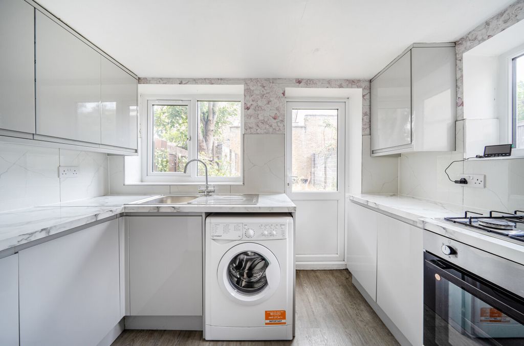 Property photo 3 of 20 1345024-6-68Af797...