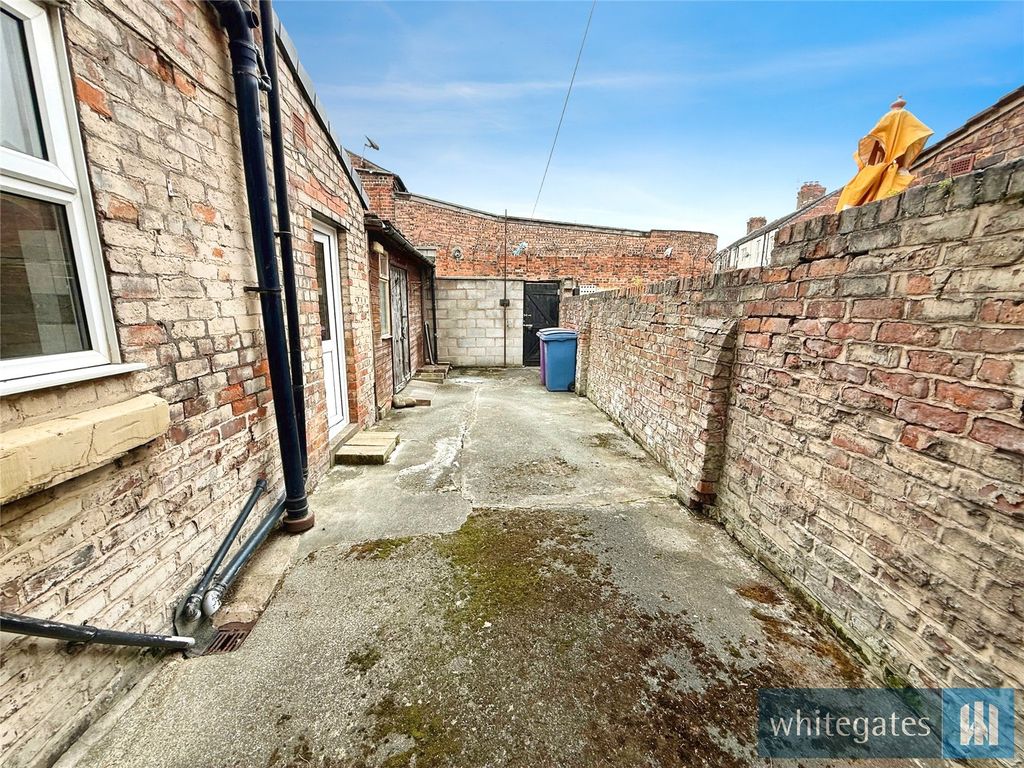 Property photo 2 of 21 Picture No. 05