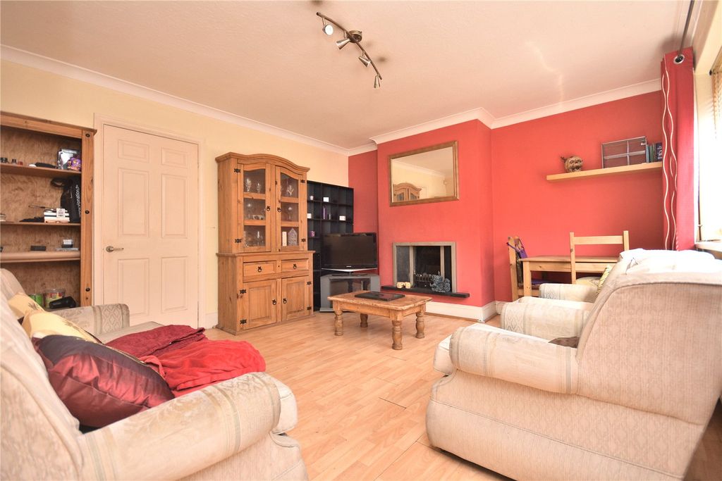 Property photo 2 of 12 Picture No. 05