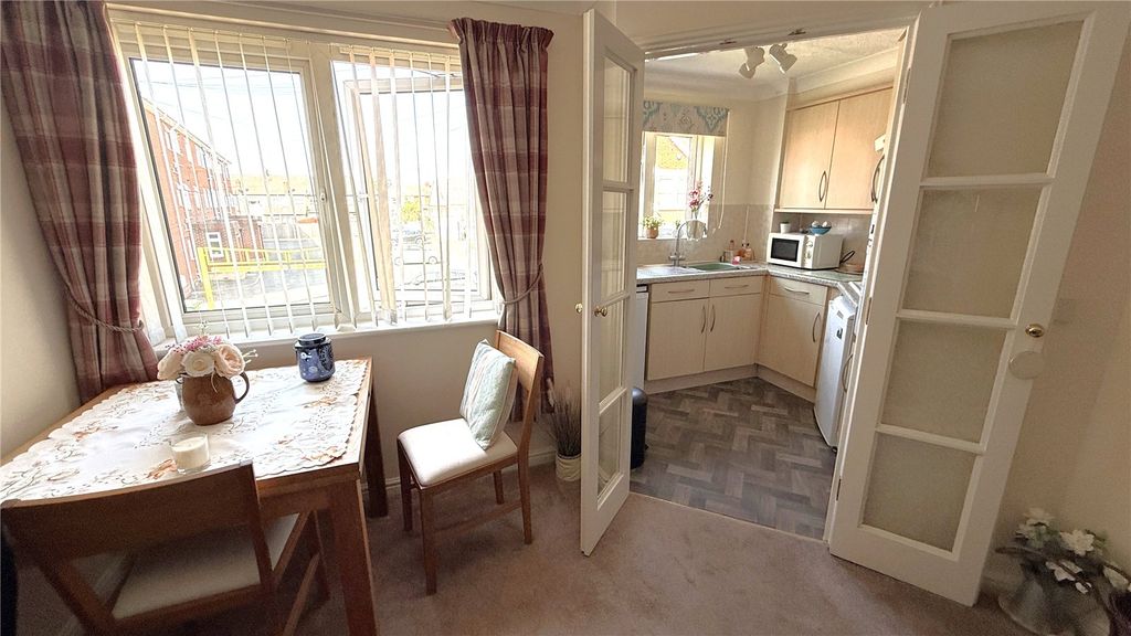 Property photo 2 of 17 Picture No. 07