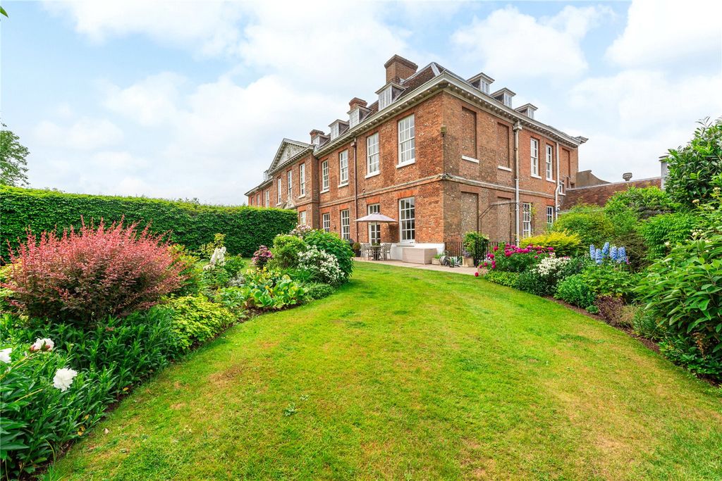 Additional image 16 of 7 bed detached house for saleHazelwood Lane, Ampthill, Bedford, Bedfordshire MK45