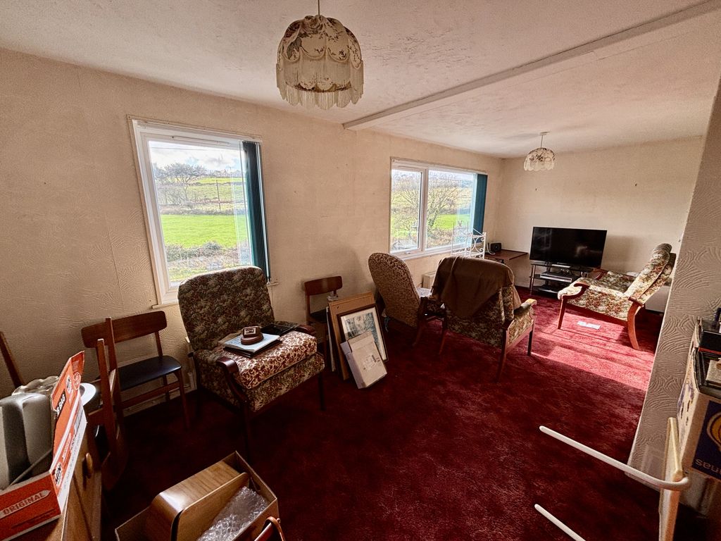 Property photo 2 of 9 Gallery