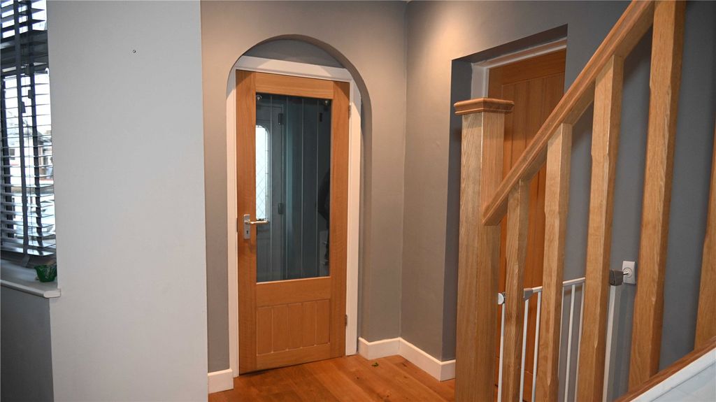 Property photo 3 of 40 Picture No. 15