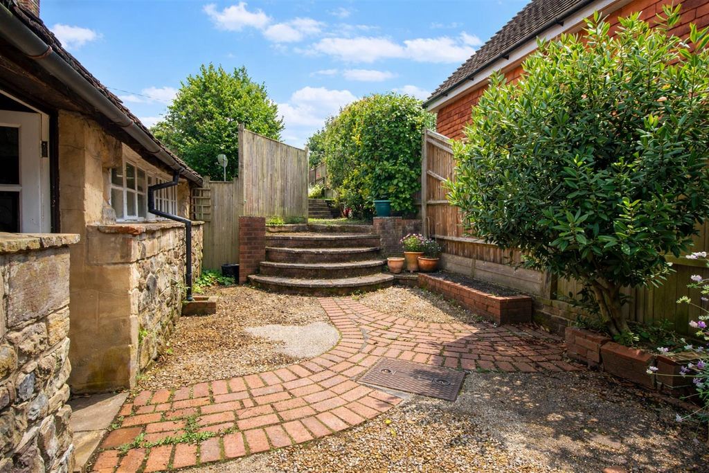 Property photo 3 of 30 7F12d9Ed-Bf40-45c1-811A-7136A6c884Db.Png