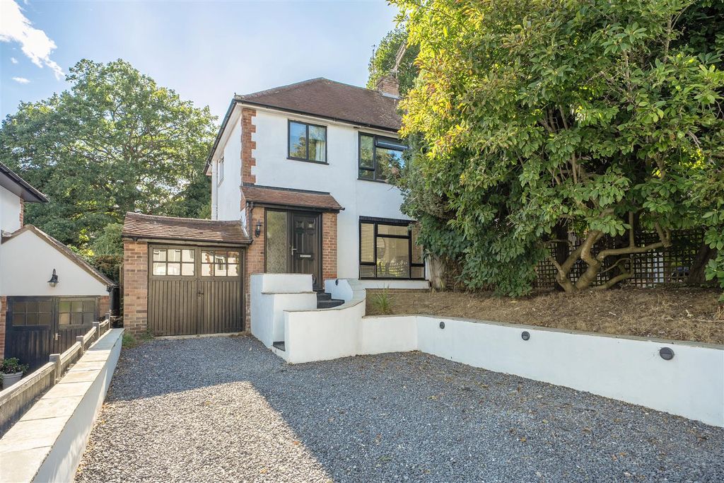 Property photo 1 of 21