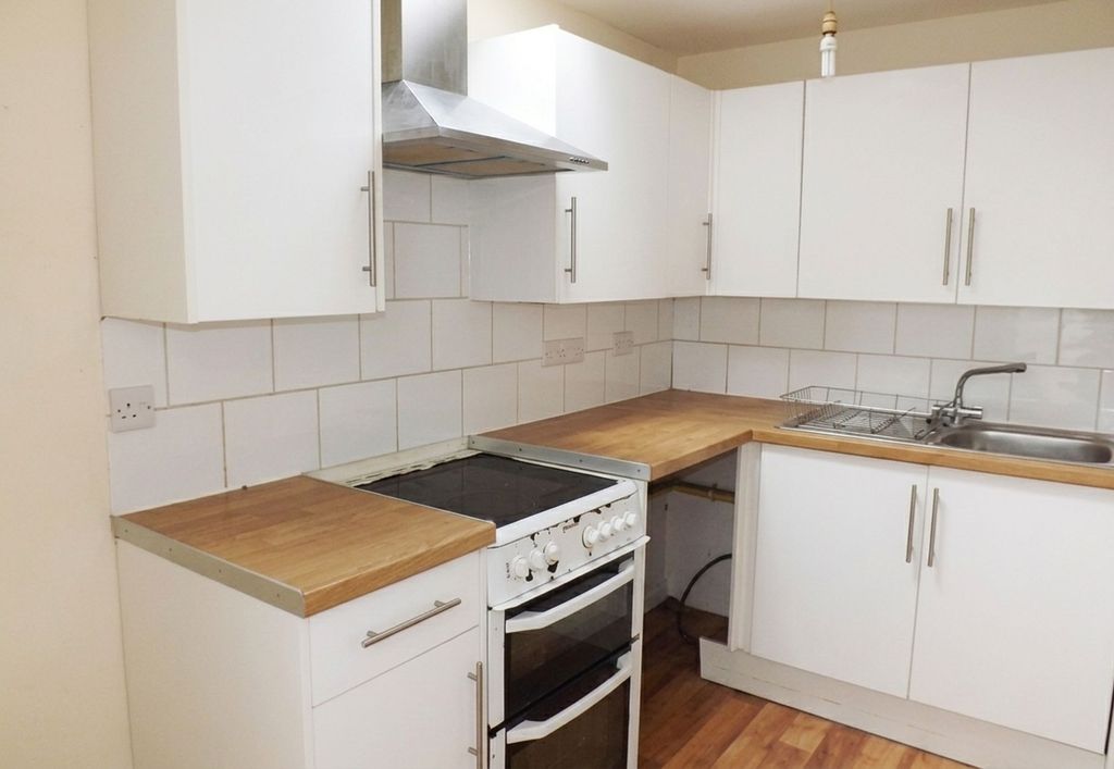 Property photo 2 of 5