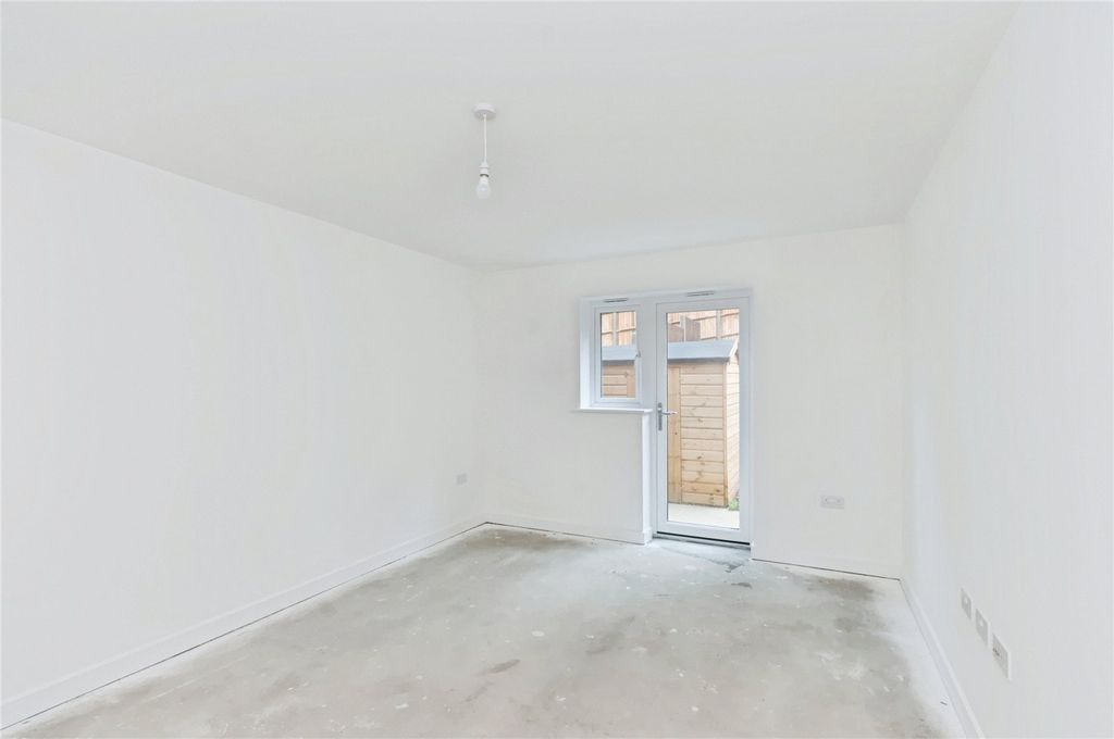 Property photo 3 of 12 Picture No. 03