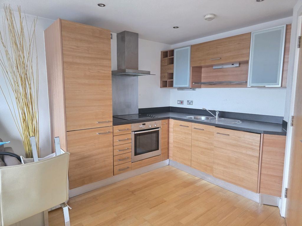 Property photo 3 of 6