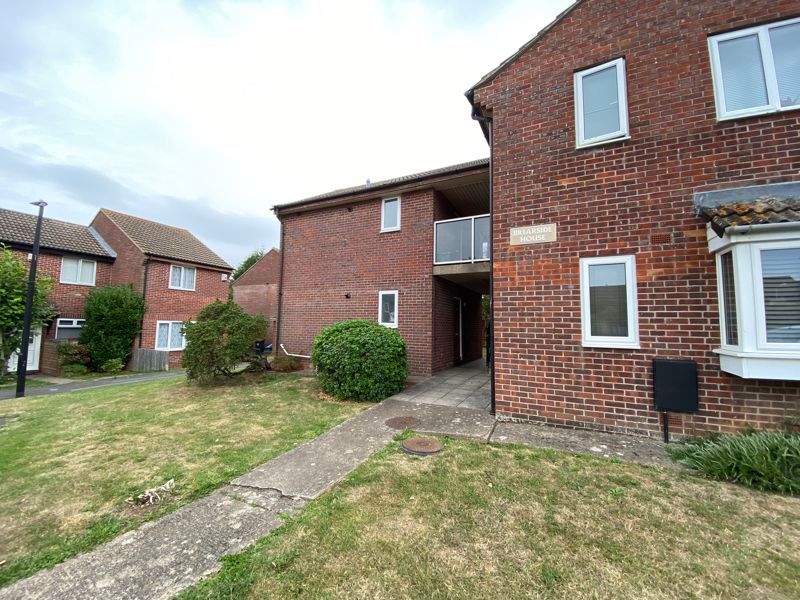 Property photo 1 of 11 Photo 9