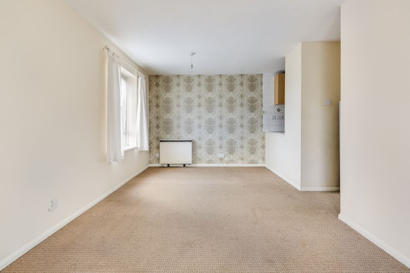 Property photo 2 of 9 Photo 13