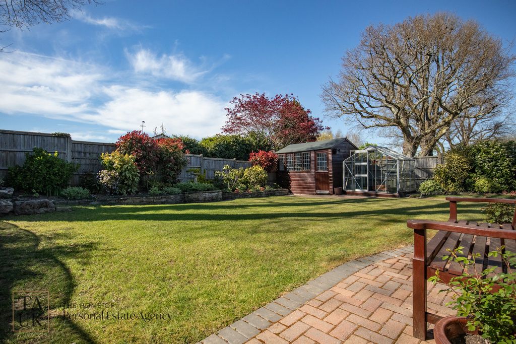 Property photo 3 of 21