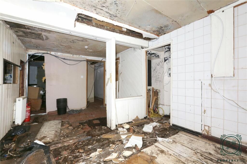 Property photo 3 of 6