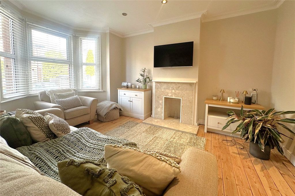 Property photo 2 of 18 Picture No. 22