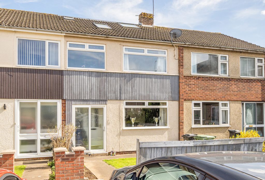 Property photo 1 of 13 1437690-1-69d265E...