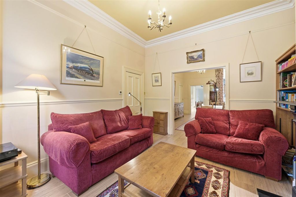 Property photo 3 of 17 Living