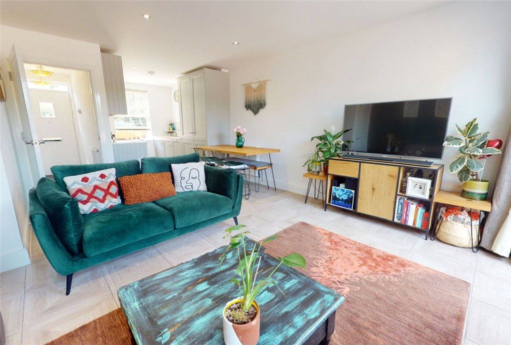 Property photo 3 of 20 Living Room