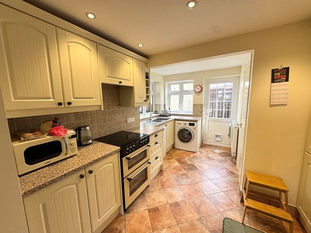 Property photo 3 of 13