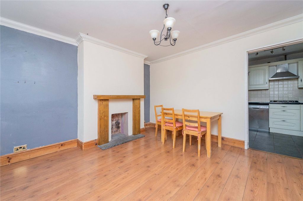 Property photo 2 of 25 Picture No. 18