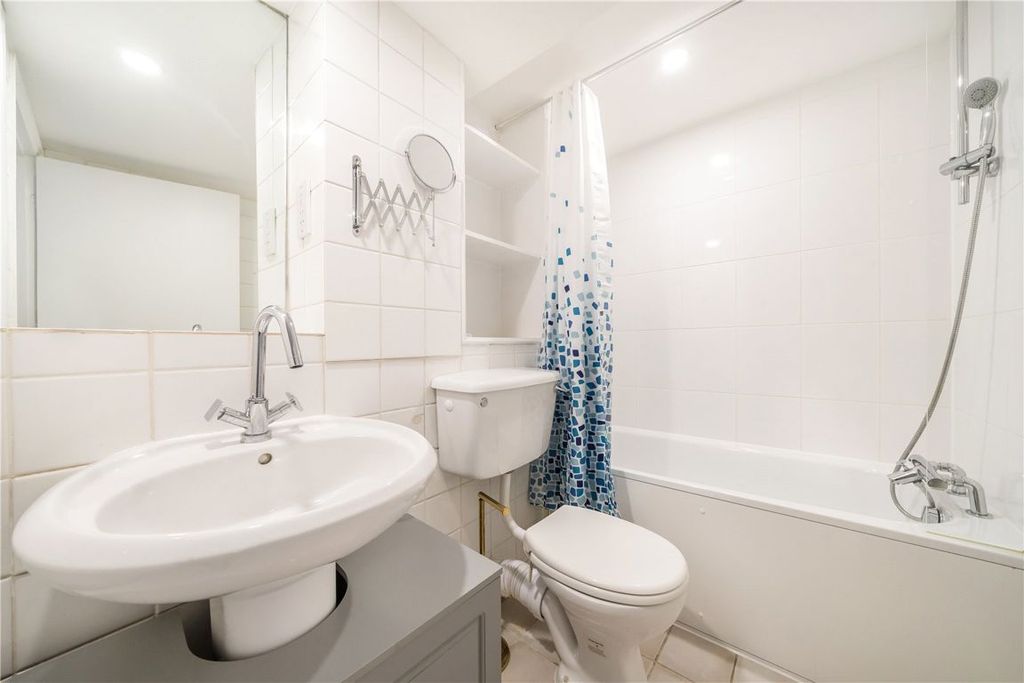 Property photo 3 of 5