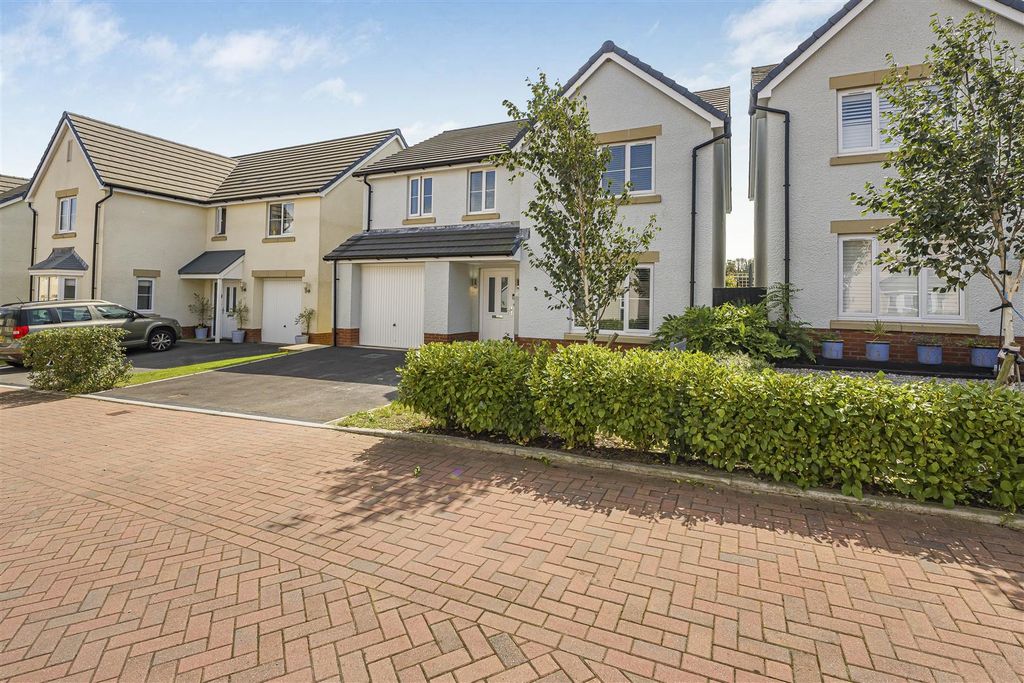 Property photo 1 of 24 33-A7400874.Jpg