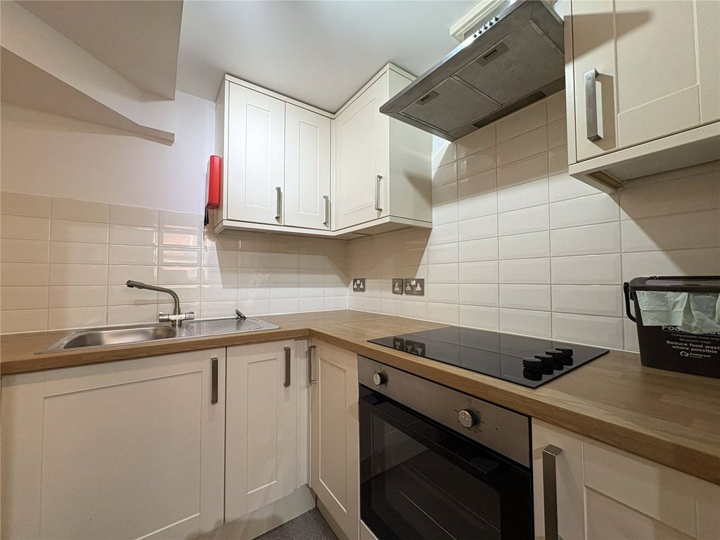 Property photo 2 of 7 Picture No. 25